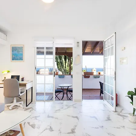 Home2book Sea Breeze Apartment, Pool & Terrace
