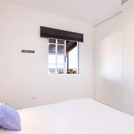 Home2book Sea Breeze Apartment, Pool & Terrace Апартаменты Канделария