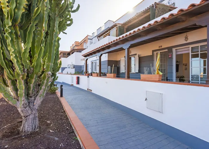 Home2book Sea Breeze Terrace *