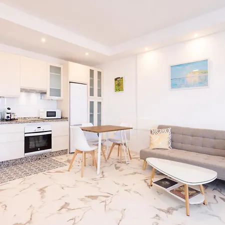 Апартаменты Home2book Sea Breeze Terrace